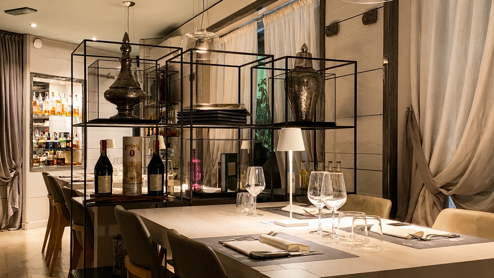 La Sala dei Sassi, sala ristorante principale della Sosteria